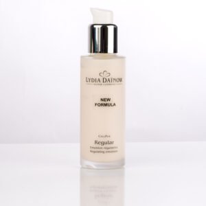 Regular Clear - Lydia Dainow